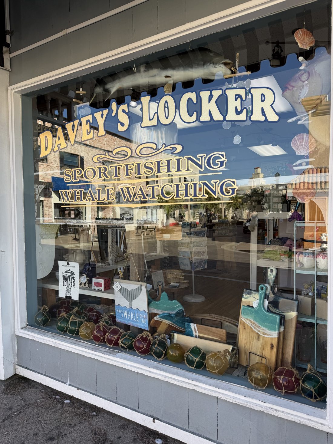 Clean storefront display window after service, with sharp reflections and no streaks